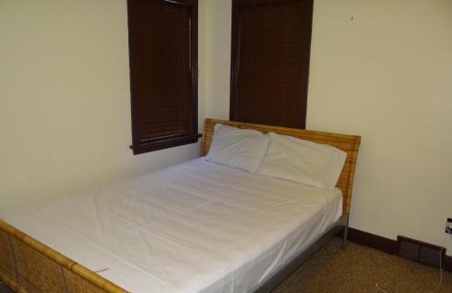 Niagara Falls Hotel | Falcon Inn
