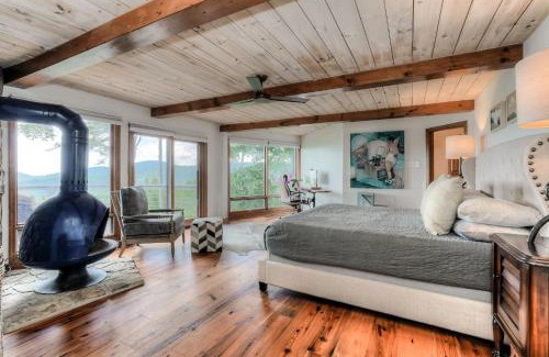 Big Canoe Casa | Falken Haus - Relax in Seclusion with Panoramic Lake Views