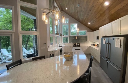 La Follette Casa | OTOÑO ESPECIAL AHORA! 4 BR + muelle cubierto Norris Lake Deerfield WIFI pendiente gradual