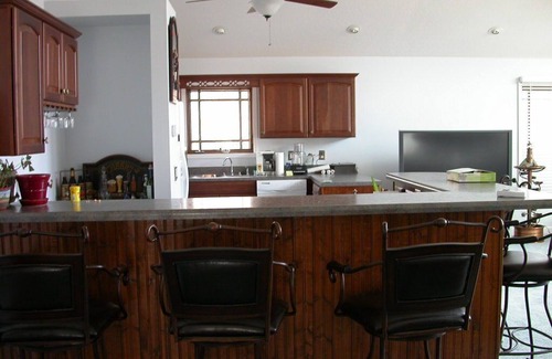 Ten Mile Apartamento | FALL COLOR cruise or Fish on Suntracker Pontoon Fishing Barge!