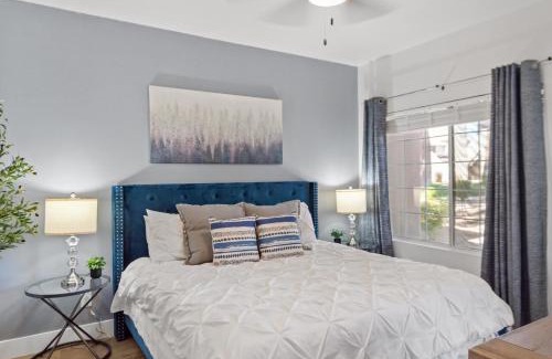 North Scottsdale Apartamento | Fall concert series-2 Pools, Games & Parking H1059