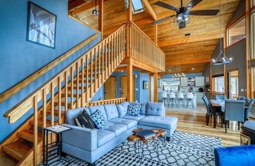 Pagosa Highlands Casa | Monte Vista Retreat: Pet-Friendly, Private Hot Tub, Game Loft, Fenced Yard, Stunning Mountain Views!
