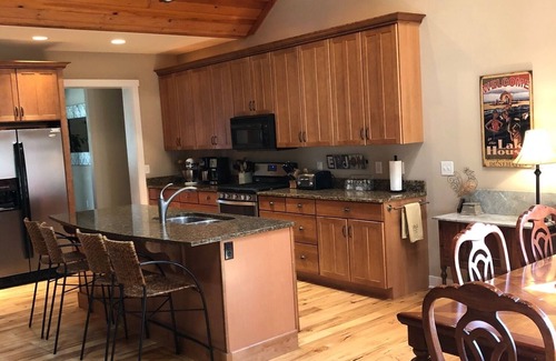 Sawyer Casa | ¡Reserve ahora por una semana en el verano de 2020!Calidad casa duerme 24 cerca de Warren Dunes Park