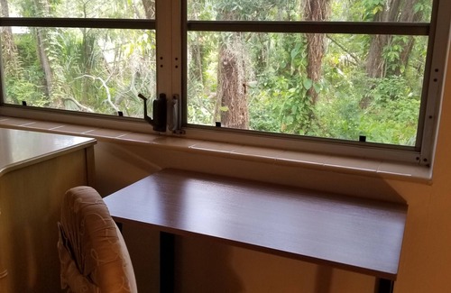 Osprey Village Casa | Fall is the best time! To vacation here, Avail ALL Autumn till NYE 2025!
