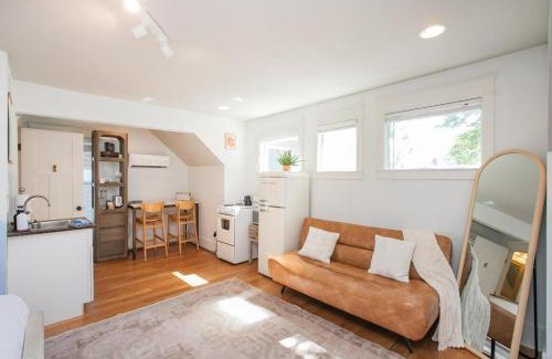 Lockeland Springs Casa | Fall Sale The Nest in East Nash Studio