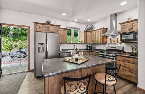Gleason Casa | Fall UTV enthusiasts! Book your stay!Easy Access to Harrison Hills Trail heads