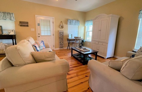 Fort Morgan Cabina | Fall/Winter Dates Available-The Rookery-3 bed-2 bath-sleeps 6
