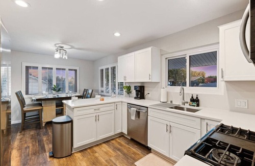 Fallbrook Casa | Fallbrook Pool House | Hot Tub | 5 BR | 15 Guests