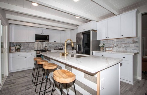 Fallbrook Casa | Fallbrooks Finest Hideaway Villa - Pool, Game Room