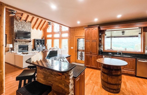 Tate Cabina | Falling Waters: Luxury Cabin with breathtaking views of Amicalola Falls
