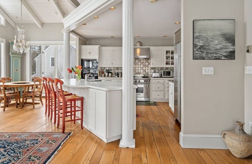 Falmouth Foreside Casa | Falmouth Foreside, four bedrooms, heated pool, sauna and air conditioning