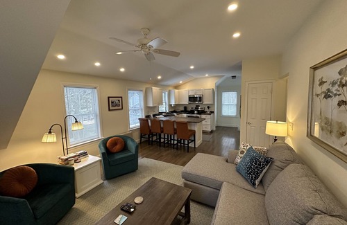 Town Landing Apartamento | Falmouth Waterfront Carriage House Apt