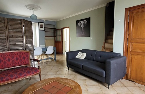 Chateau-Gontier Casa | Vrbo Property