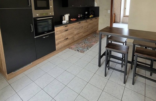 Chateau-Gontier Casa | Vrbo Property