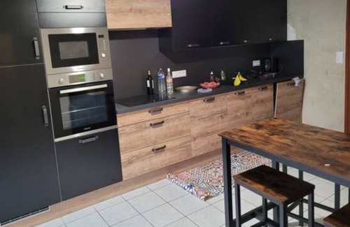 Chateau-Gontier Casa | Vrbo Property