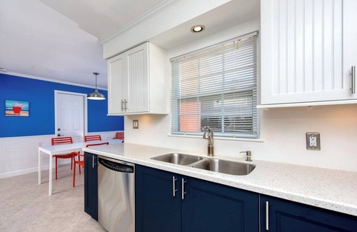 East Naples Casa | 3 Bd Beach House w / Pool & Tiki Bar (5th Ave y Naples Pier a solo 4 minutos)