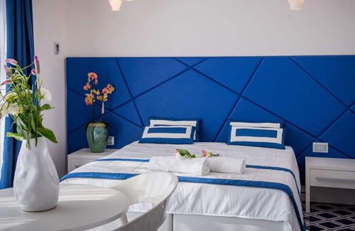 Pontone Apartamento | Suite familiar con magníficas vistas al mar.