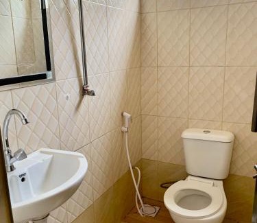 Moshi Casa | Familia guest house