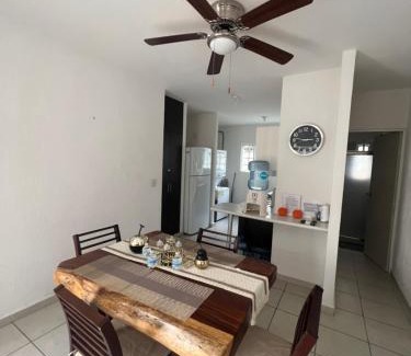 Puerto Juarez Apartamento | FAMILIAR DEPARTAMENTO EQUIPADO