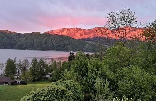 Nussdorf am Attersee Apartamento | Familie Falkensteiner - eine friedvolle Oase