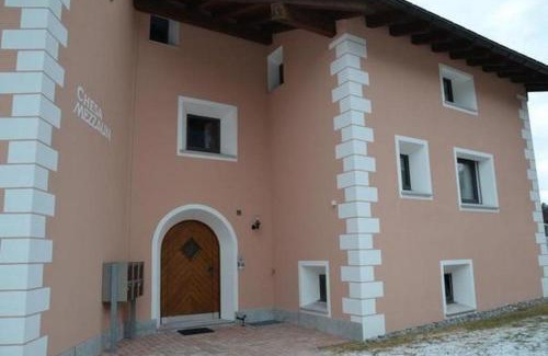 Bever Apartamento | Familie Frei