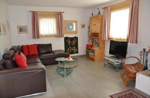 Bever Apartamento | Familie Frei