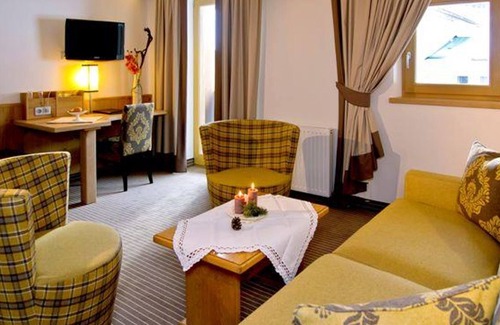 Muhlthal Apartamento | Familien Zimmer Schneerose - Hotel Bergkristall