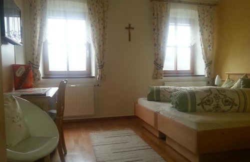 Steinakirchen am Forst Casa | Familienbauernhof Strassbauer