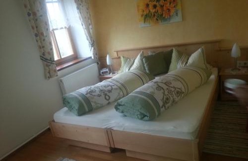 Steinakirchen am Forst Casa | Familienbauernhof Strassbauer