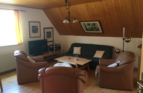 Wangels Condominio | Familienfreundliche Wohnung mit Großem Garten,spielplatz und Alpaka