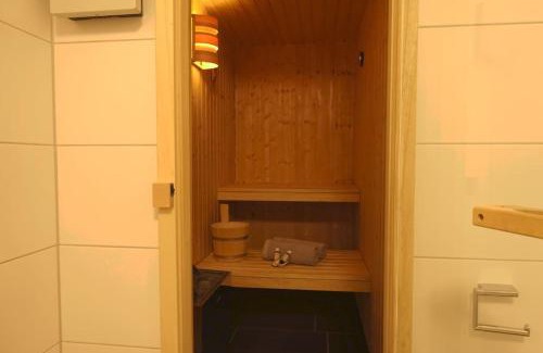Schillig Apartamento | Familienhaus an der Nordsee - Sauna - Kamin - Südterrasse direkt über dem Wasser