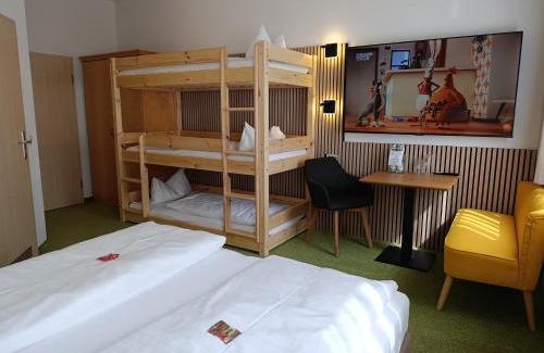 Altenerding Cama Y Desayuno | Familienhotel nahe der Therme Erding