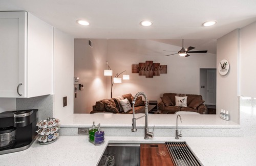 Hunt Club Casa | Families & Lrg Groups, Private Oasis, Heated Saltwater Pool-20-35 Min to Beaches