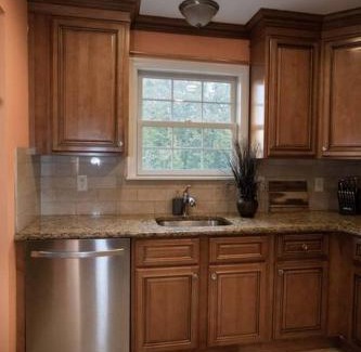Elizabeth Apartamento | Family 3-bedroom home (2nd floor near EWR/Outlet)
