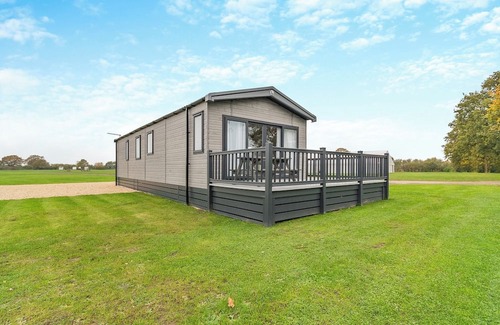 Aubourn Chalet De Esquí | Alojamiento de 2 habitaciones en Swinethorpe, Nr Lincoln