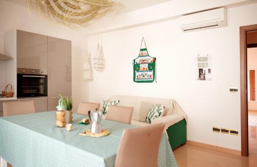 Gioiosa Marea Apartamento | Family Apartment, 3 Balconies & Central Location, Gioiosa Marea, Fichi dIndia by Ideal Sicily