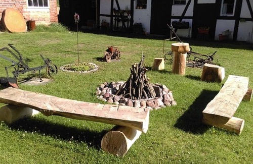 Oberhavel Apartamento | Family apartment directly at the playground with terrace