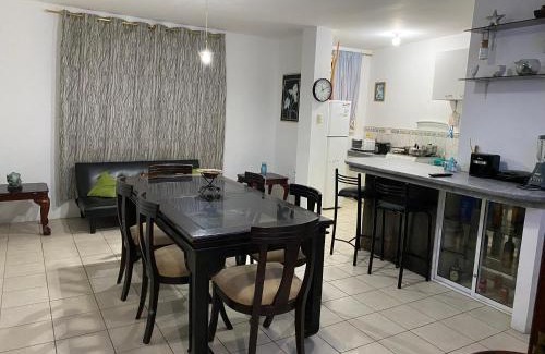 Manta Apartamento | Family apartment near Malecon and Murcielago beach
