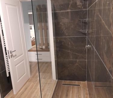 Shkembi i Kavajes Apartamento | Family apartment PePa Dürres
