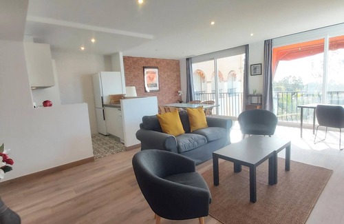 Cerrado de Calderon Apartamento | Apartamento familiar con piscina, jardines y aparcamiento en Málaga