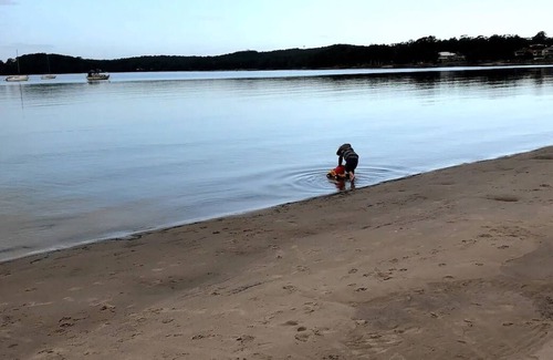 Tanilba Bay Casa | Family beach bunkhouse