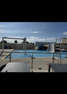 Llanasa Complejo | Family Beach Getaway, Pools, Mountains and more