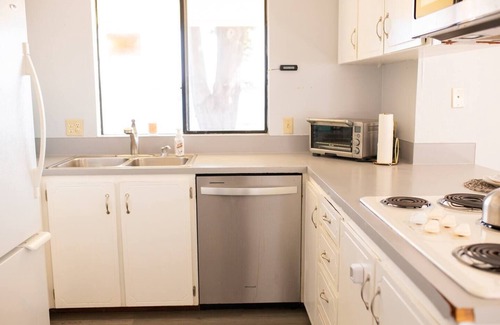Lummi Island Casa | Family Beach Home-Walk to the Ferry, Store, Cafe!