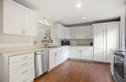 Palmetto Dunes Condominio | Family Beach Getaway - Pet Friendly & Steps to the Pool