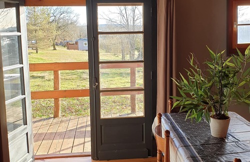 Rocamadour Chalet De Esquí | Family chalet in a small nature campsite