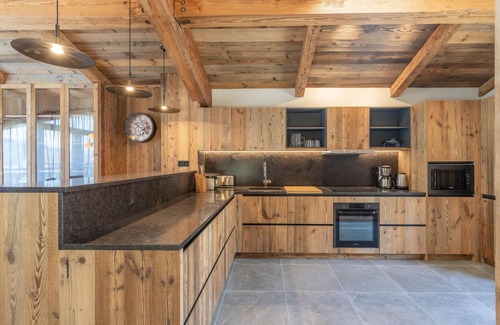 Le Praz Chalet De Esquí | Chalet familiar con spa y sauna cerca de las pistas en Courchevel