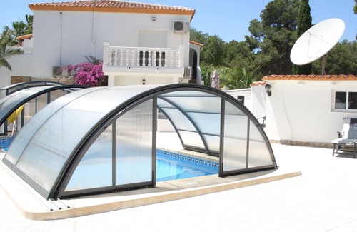 La Colina Villa | Familiar, 6 Bedrms, 6 baños, piscina, cocina de verano, a 10 minutos de la playa y el golf