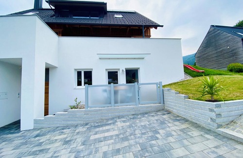 Altmuenster Apartamento | Family-friendly - with terrace and mountain view!