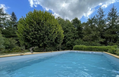 Neuvy-en-Sullias Casa | Family farmhouse, 2 hectares, in the heart of Sologne