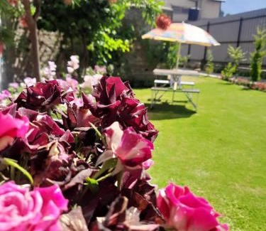 Srinagar Casa | Family Floor at Riverside B&B